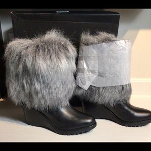 Sorel Park City NEW Black Leather Fur Wedge Boot 9